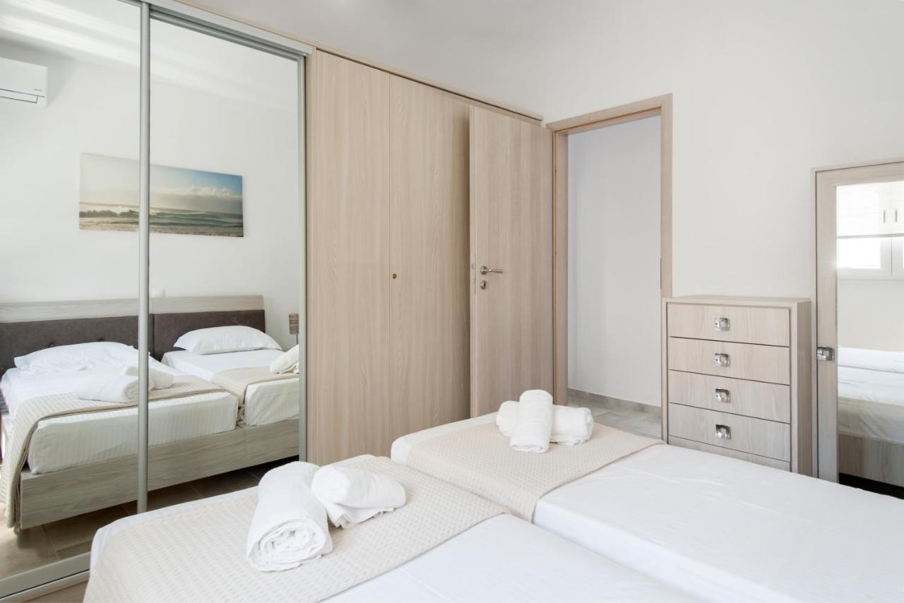 Ormos Naoussa'S Suite Exterior foto